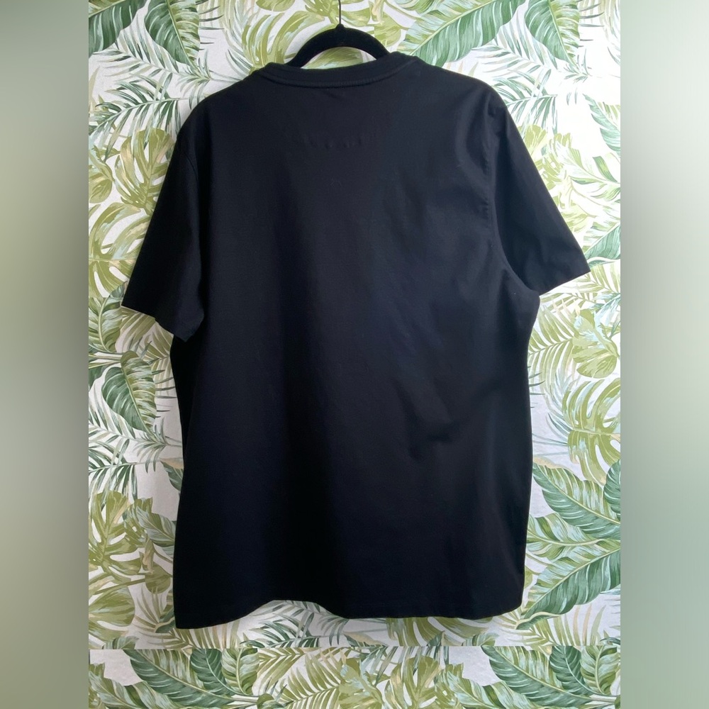 Ted Baker Short Sleeve All Black Shirt‎ with Lifted Print Men’s Size 6 - Picture 2 of 9